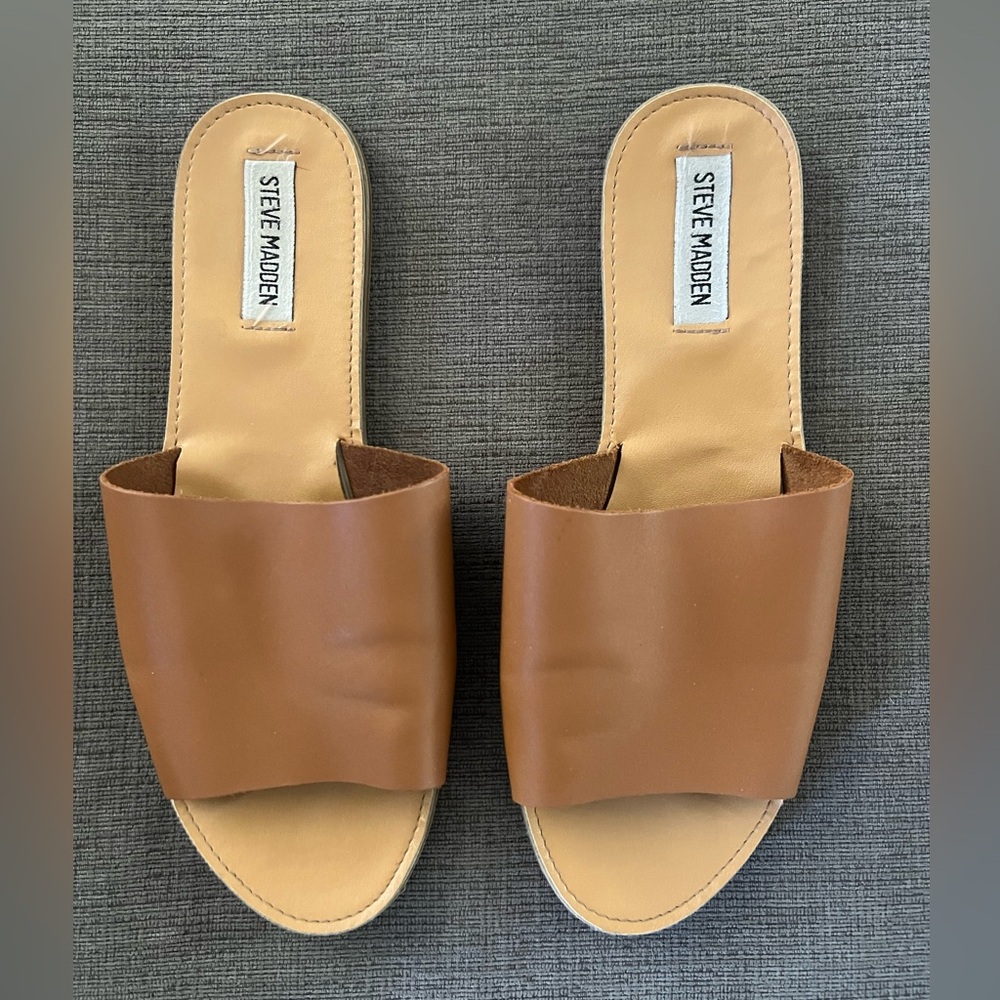 Steve Madden Grace slide sandals 9.5 in cognac